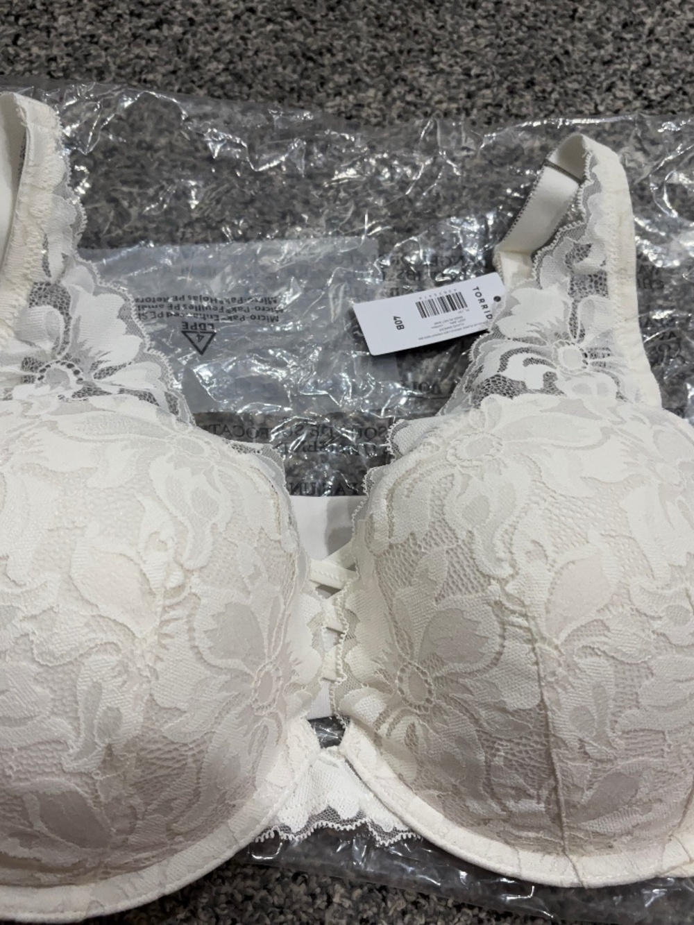 Torrid plunge lace push up bra 40B nwt